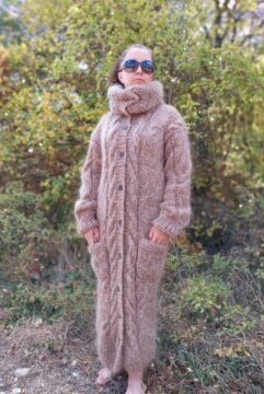 Плетена дълга жилетка от мохер с поло яка Siska Handknit