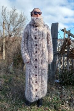 Плетена жилетка от мохер дълга обемна с поло яка Siska Handknit