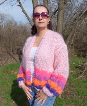 Дамска жилетка плетена от мохер многоцветна в розово Siska Handknit